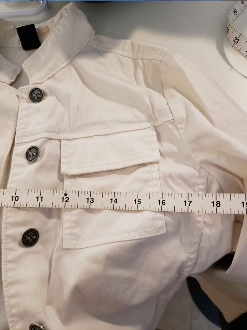 ⭐️ Gap White Jean Jacket Size Small - Picture 6 of 8